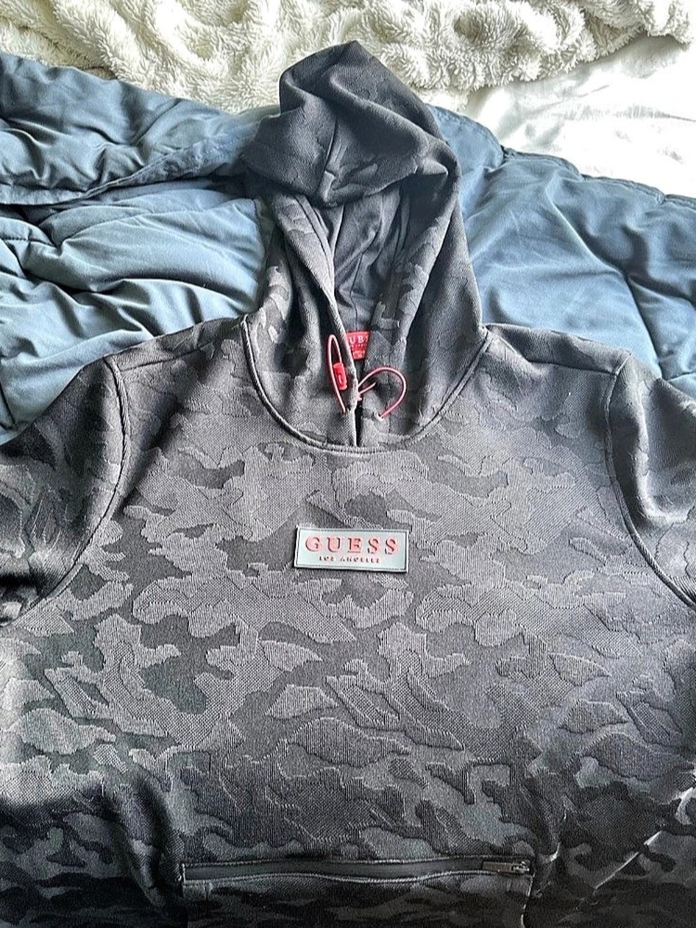 GUESS Camo Hoodie Black XL Like New